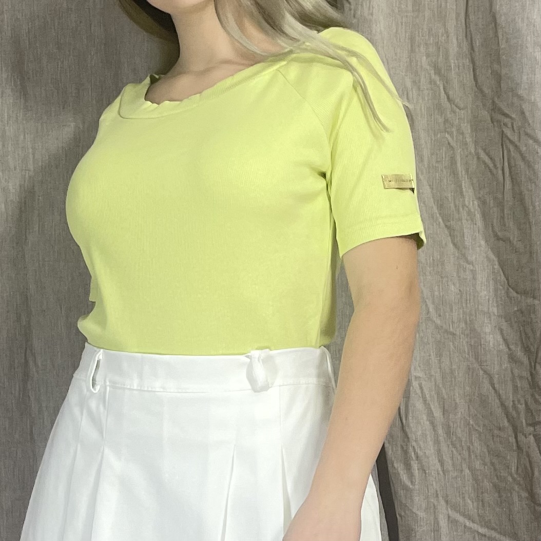 Palaidinė Lori Geltona